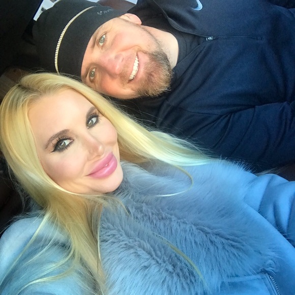 Meet your Posher, Stephanie - Picture 7 of 7